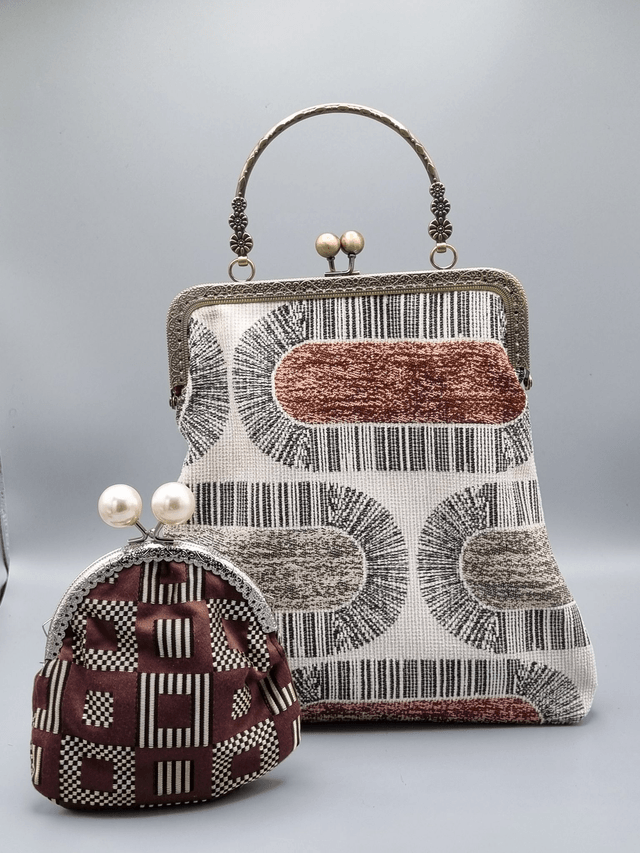Sac chic et unique avec anse et fermoir métal vintage
